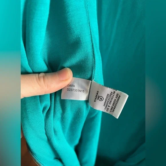 Diane Von Furstenberg
Teal Zarita Stretch Lace Dress - Picture 9 of 10